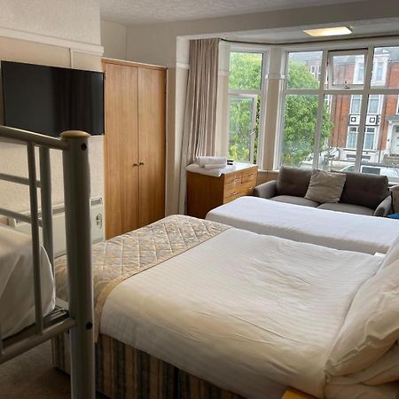 Oyo Queens Hotel, Skegness Zewnętrze zdjęcie