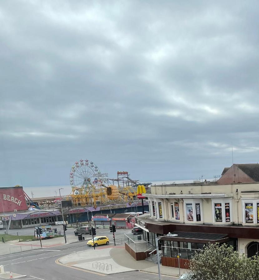 Oyo Queens Hotel, Skegness Zewnętrze zdjęcie