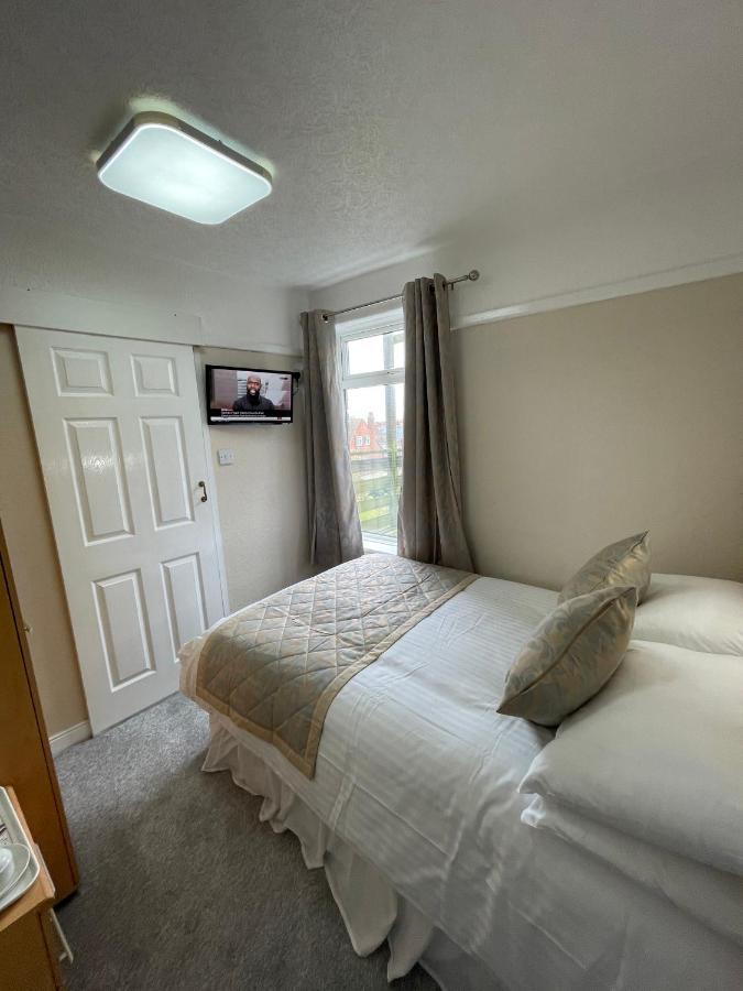 Oyo Queens Hotel, Skegness Zewnętrze zdjęcie
