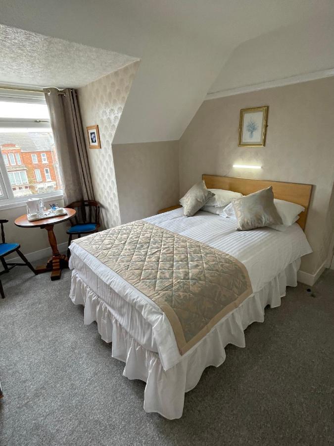 Oyo Queens Hotel, Skegness Zewnętrze zdjęcie