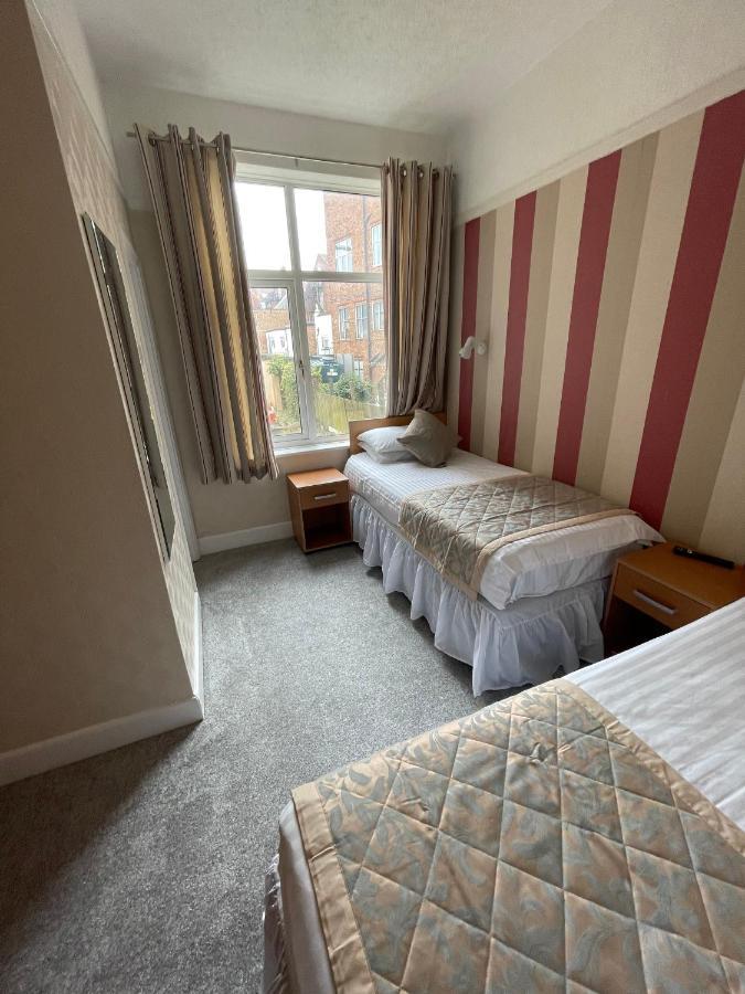 Oyo Queens Hotel, Skegness Zewnętrze zdjęcie