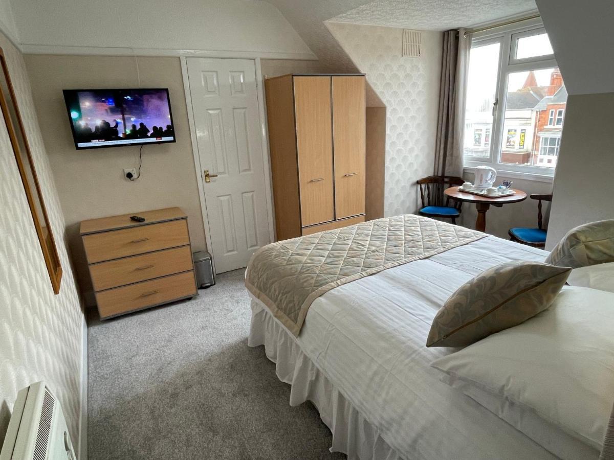 Oyo Queens Hotel, Skegness Zewnętrze zdjęcie
