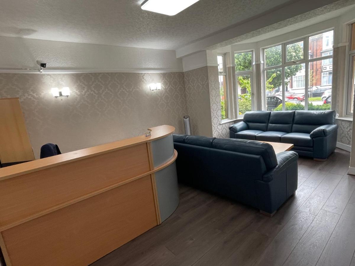 Oyo Queens Hotel, Skegness Zewnętrze zdjęcie