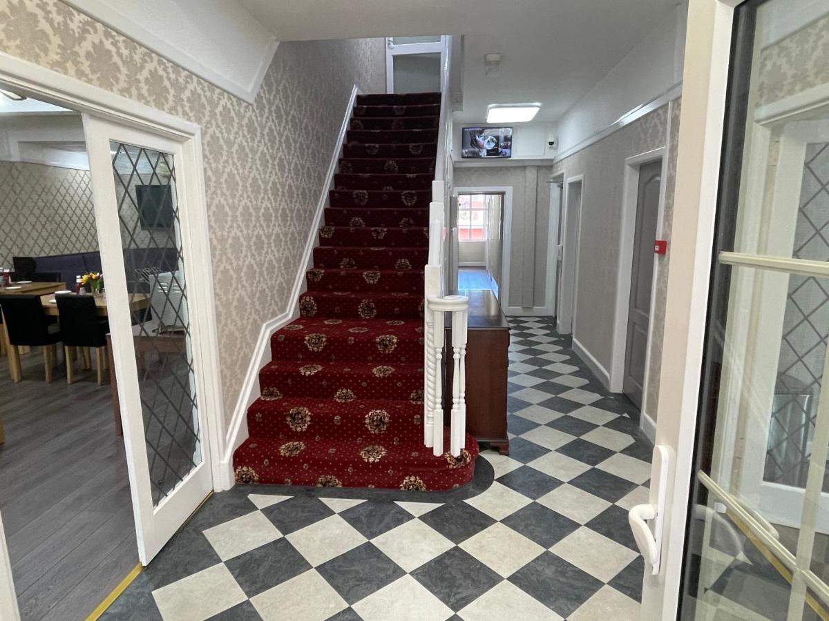 Oyo Queens Hotel, Skegness Zewnętrze zdjęcie