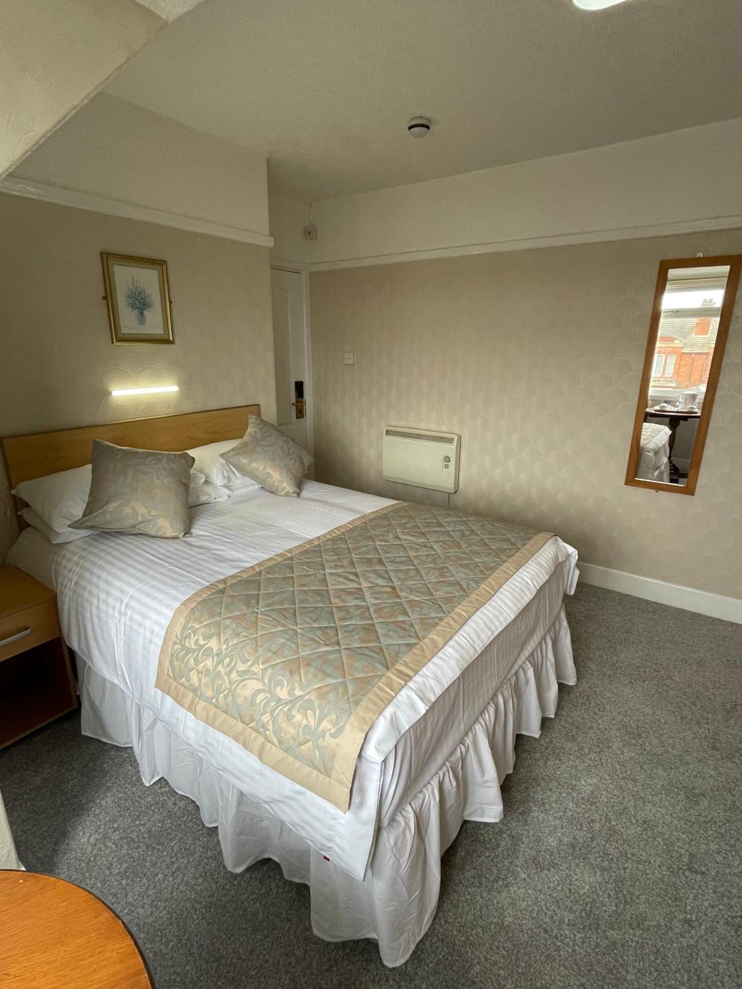 Oyo Queens Hotel, Skegness Pokój zdjęcie